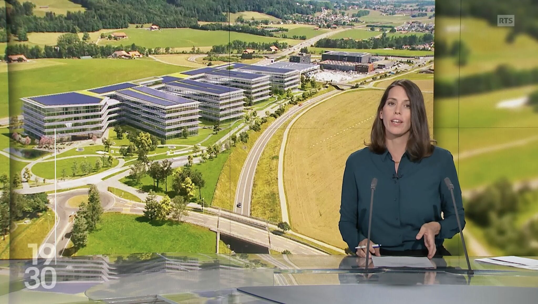 Nadine Gobet sur le plateau du 19h30 à propos de ROLEX à Bulle