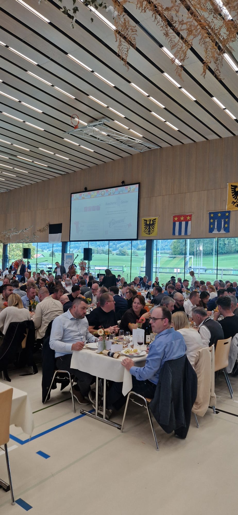 530 personnes présentes à la Bénichon des entreprises à Châtel